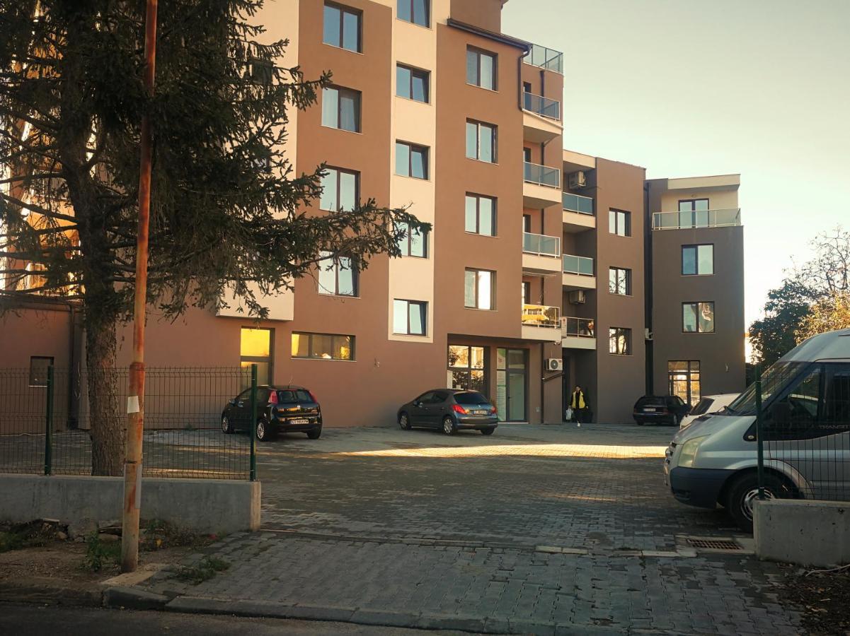 Kalina Apartment Kazanlak Ngoại thất bức ảnh